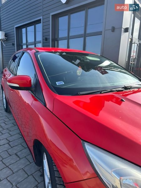 Хетчбек Ford Focus 2015 в Івано-Франківську