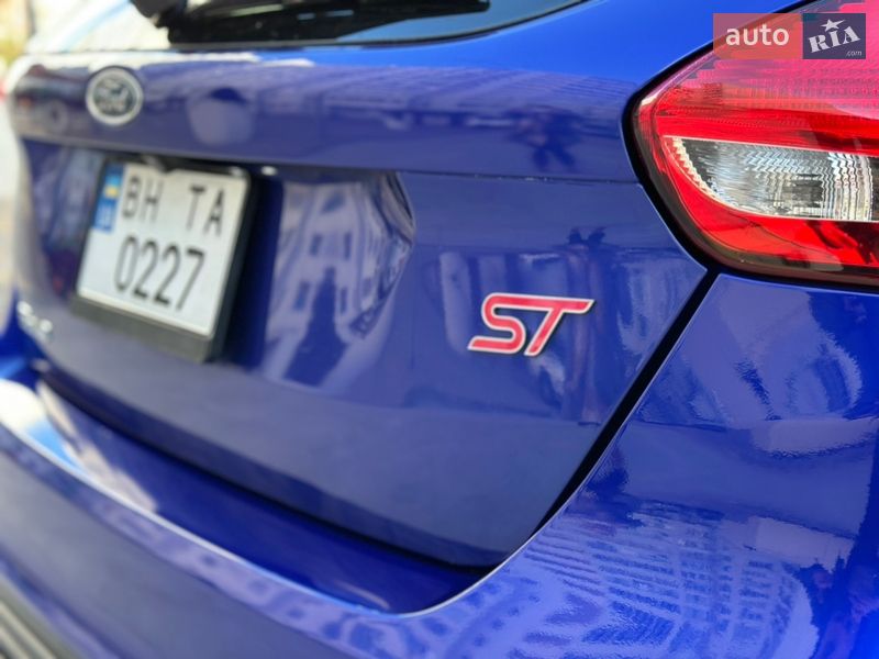 Хэтчбек Ford Focus 2015 в Одессе