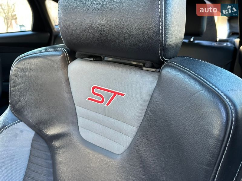 Хэтчбек Ford Focus 2015 в Одессе