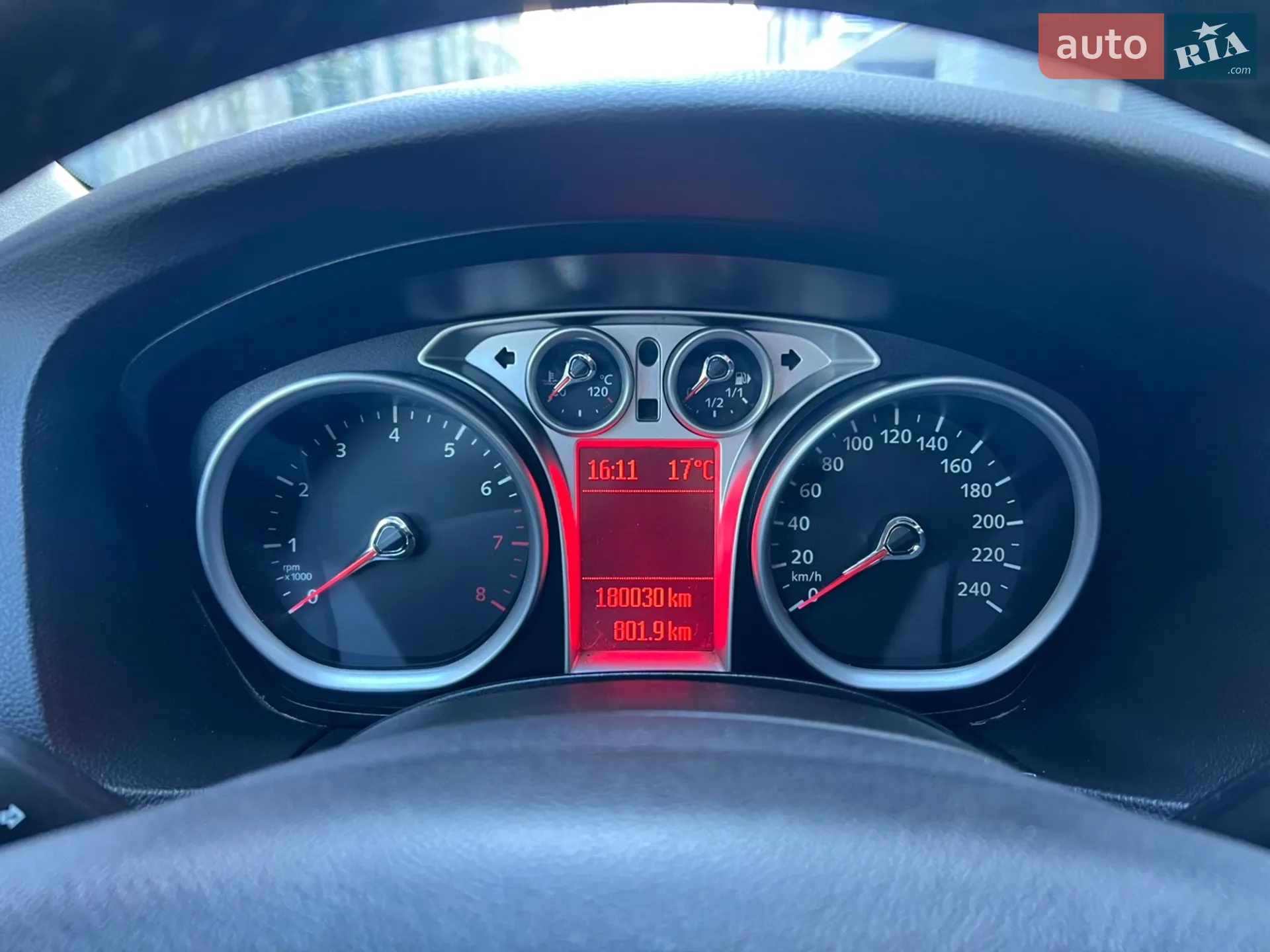 2010 Ford Focus - мініатюра 21