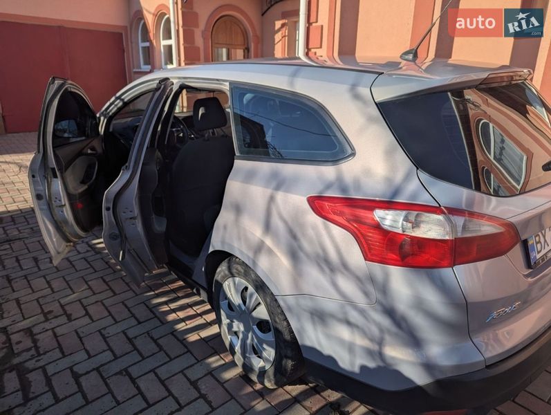 Универсал Ford Focus 2011 в Дунаевцах