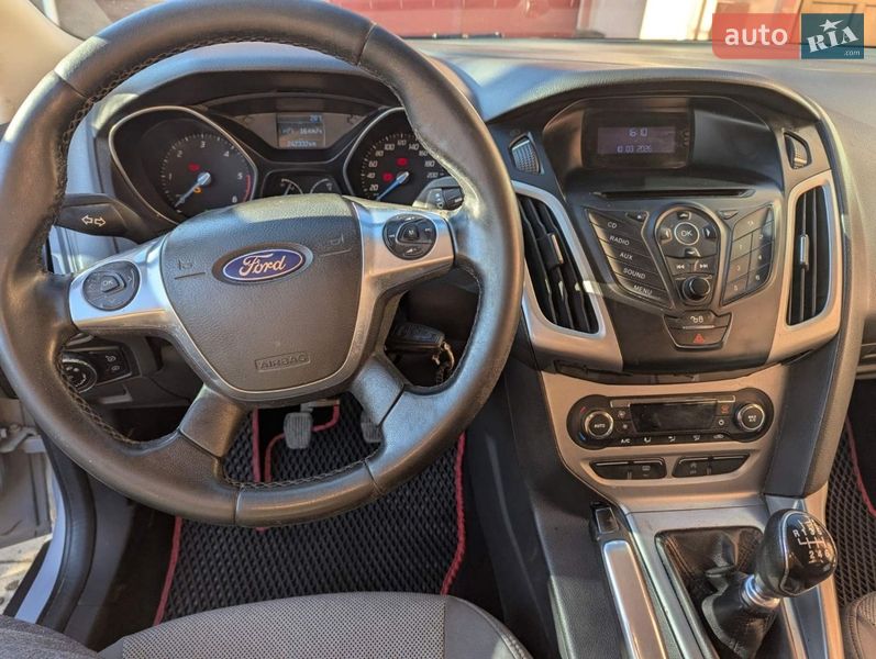 Универсал Ford Focus 2011 в Дунаевцах