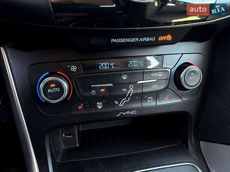 Хэтчбек Ford Focus 2015 в Одессе