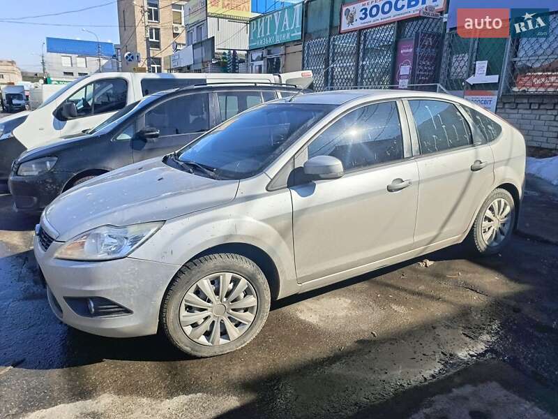 Хэтчбек Ford Focus 2010 в Чернигове