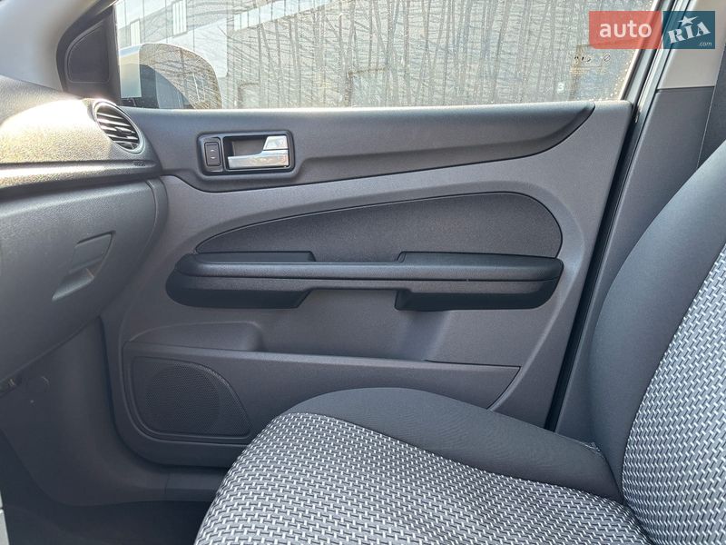 Хетчбек Ford Focus 2008 в Львові