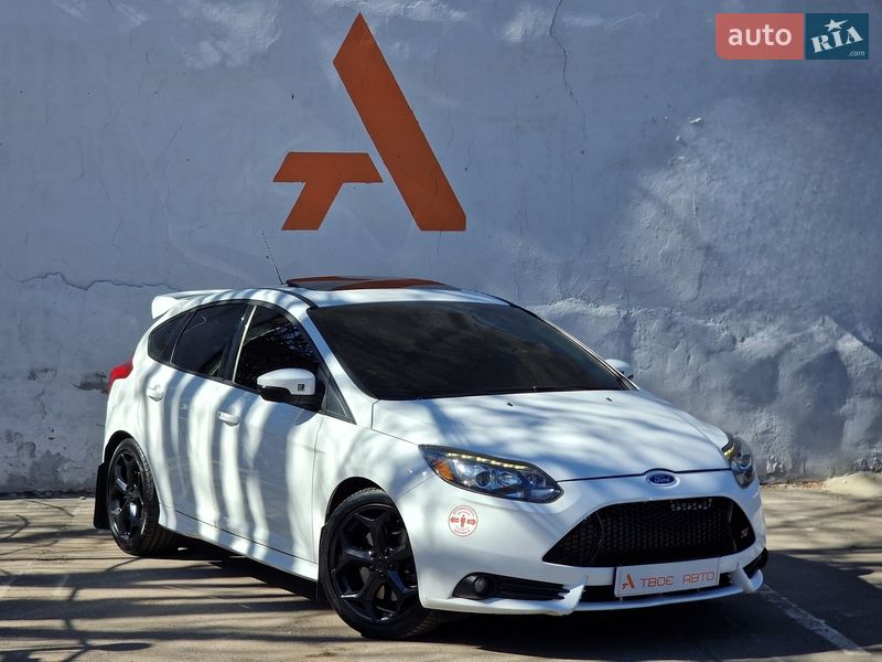 Хэтчбек Ford Focus 2013 в Одессе