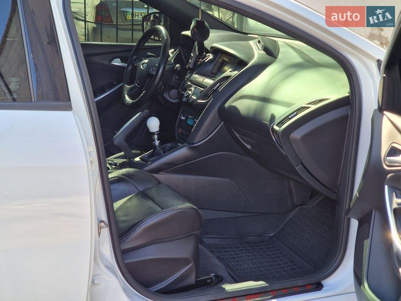 Хэтчбек Ford Focus 2013 в Одессе