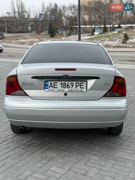 Седан Ford Focus 2003 в Днепре