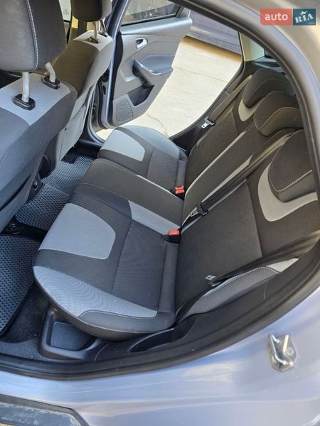 Хэтчбек Ford Focus 2013 в Киеве