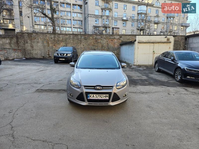 Хэтчбек Ford Focus 2013 в Киеве