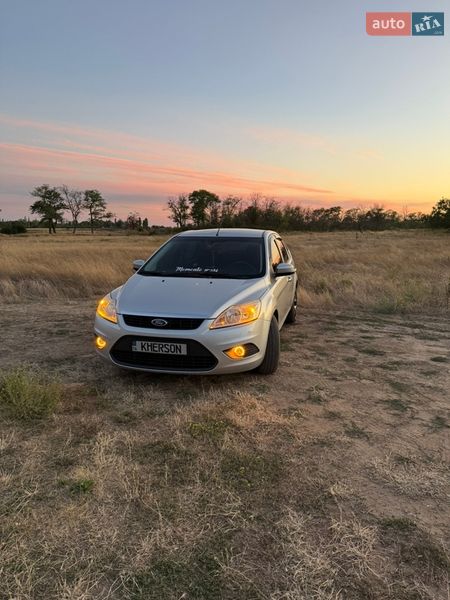 Хэтчбек Ford Focus 2011 в Очакове