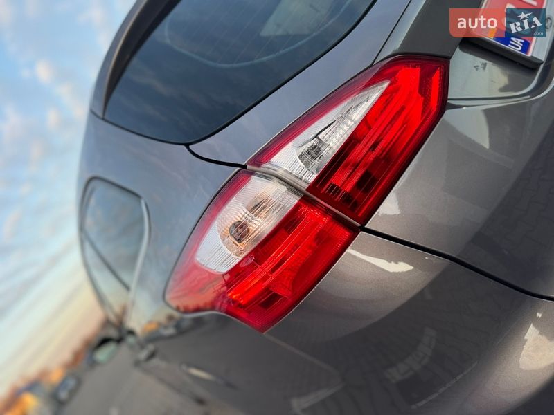 Универсал Ford Focus 2012 в Нововолынске