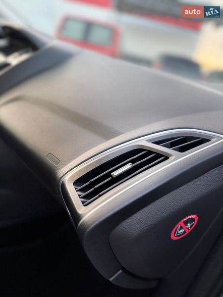 Универсал Ford Focus 2012 в Нововолынске