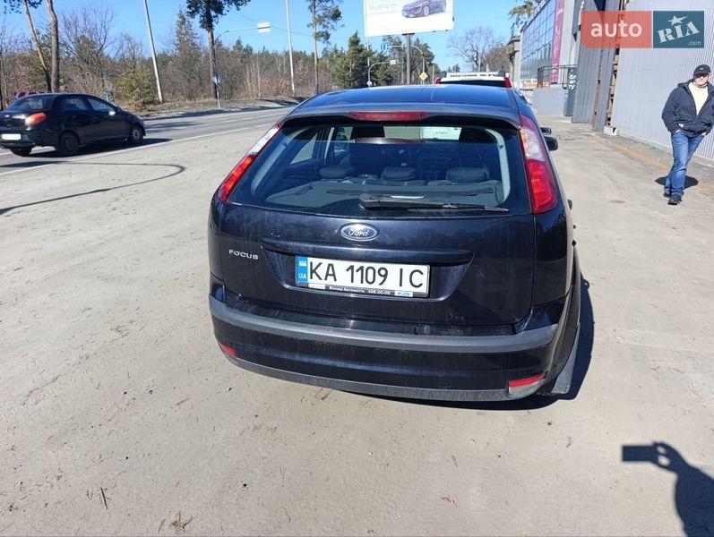 Хэтчбек Ford Focus 2007 в Киеве