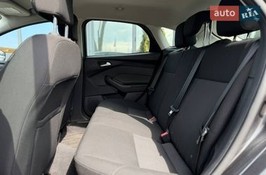 Хэтчбек Ford Focus 2015 в Львове