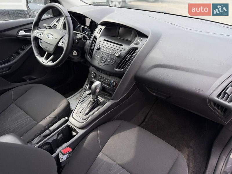 Хетчбек Ford Focus 2015 в Львові