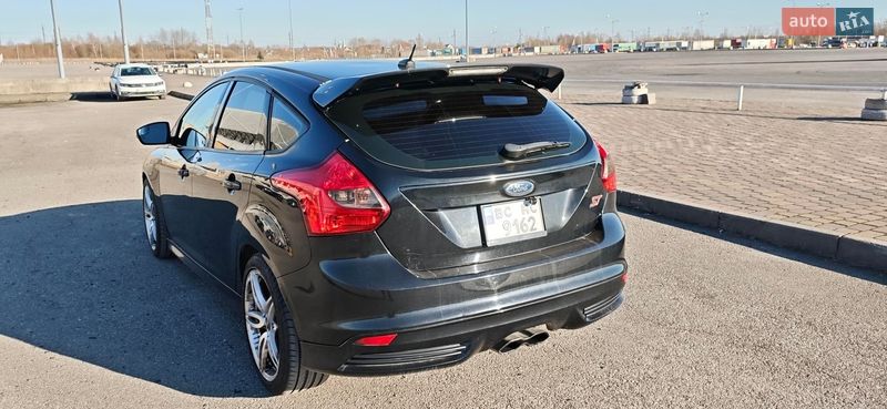 Хэтчбек Ford Focus 2013 в Львове