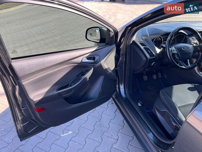 Хетчбек Ford Focus 2017 в Житомирі
