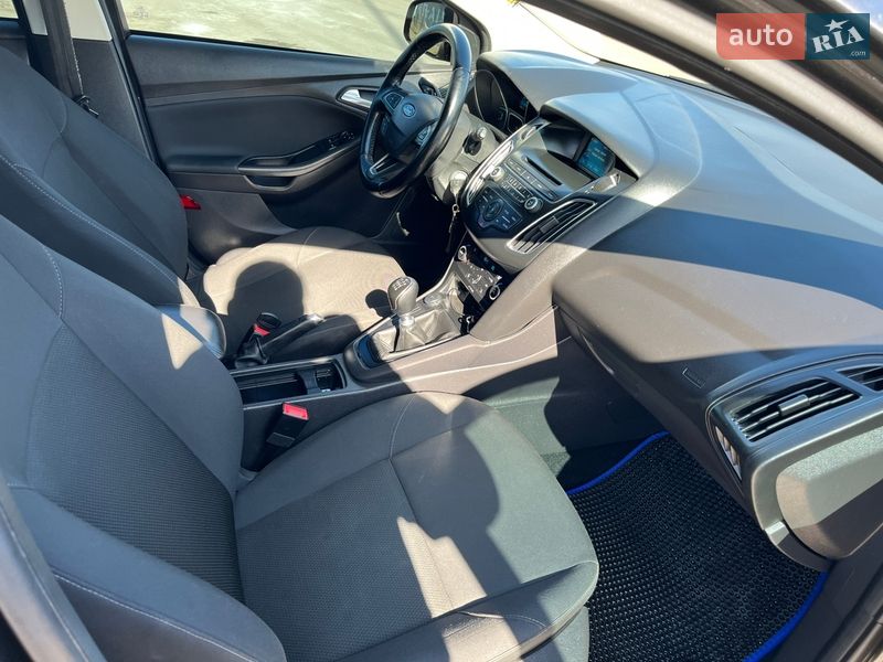 Хетчбек Ford Focus 2017 в Житомирі