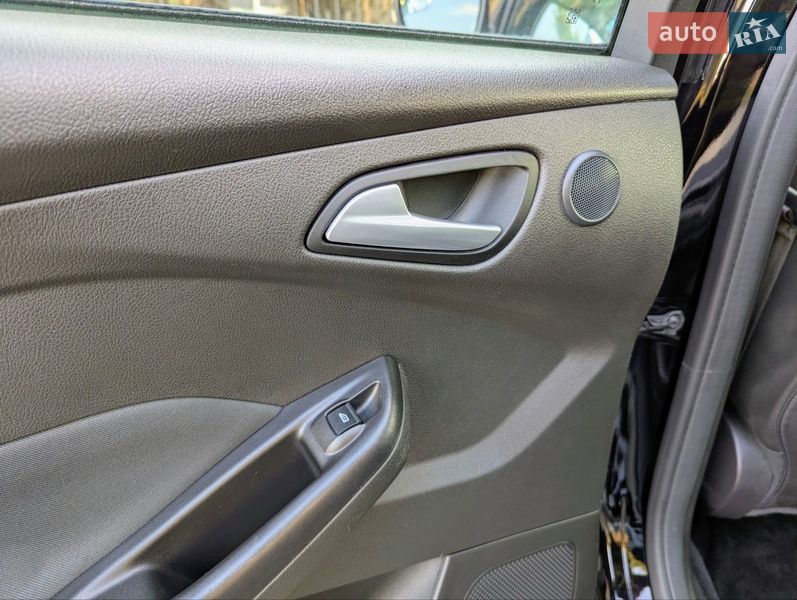 Хэтчбек Ford Focus 2016 в Луцке