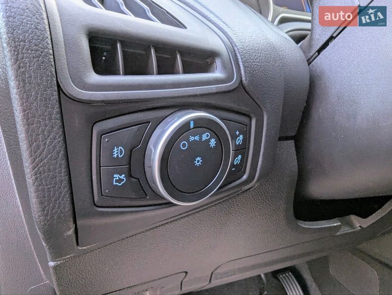 Хэтчбек Ford Focus 2016 в Луцке