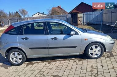 Хэтчбек Ford Focus 2004 в Снятине
