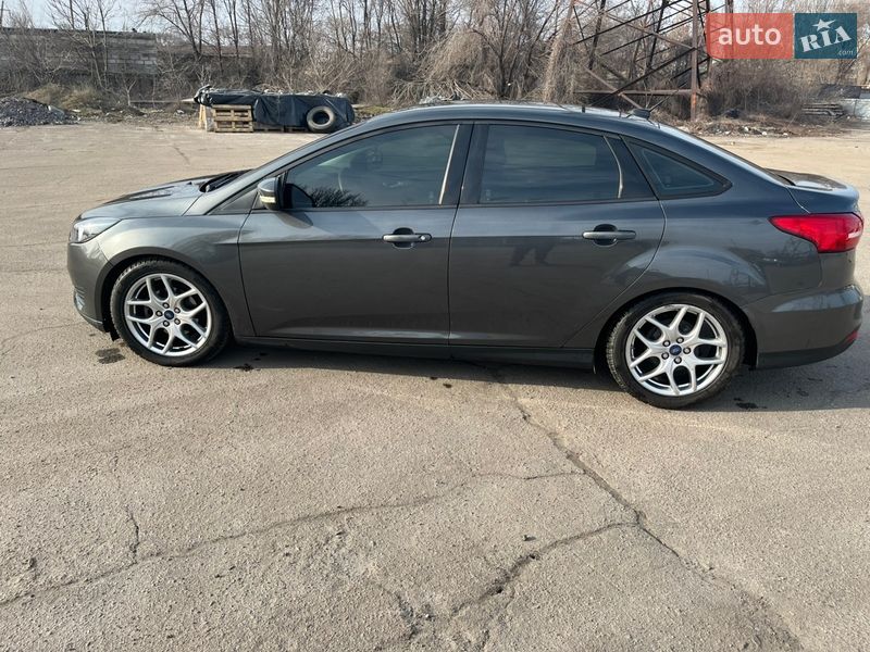 Седан Ford Focus 2016 в Запорожье