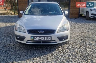 Хэтчбек Ford Focus 2007 в Мостиске