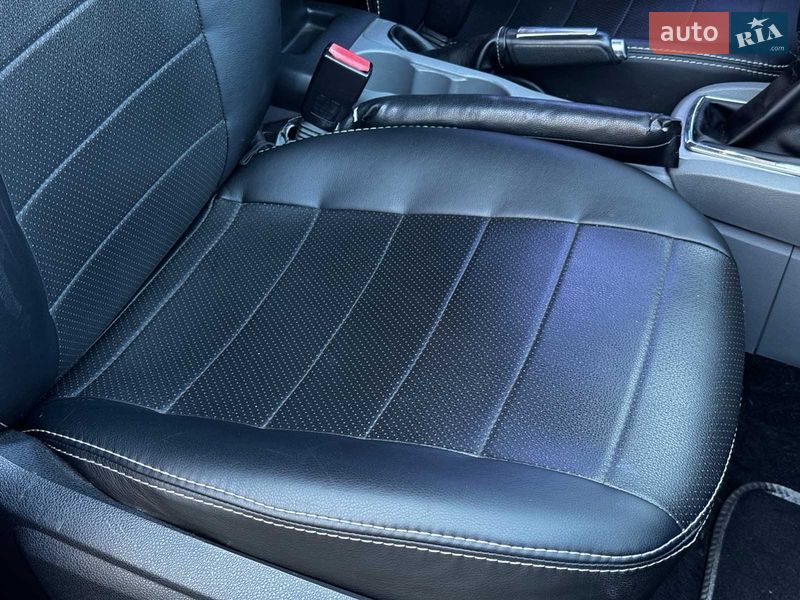 Хэтчбек Ford Focus 2008 в Киеве