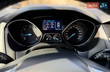 Хетчбек Ford Focus 2014 в Житомирі