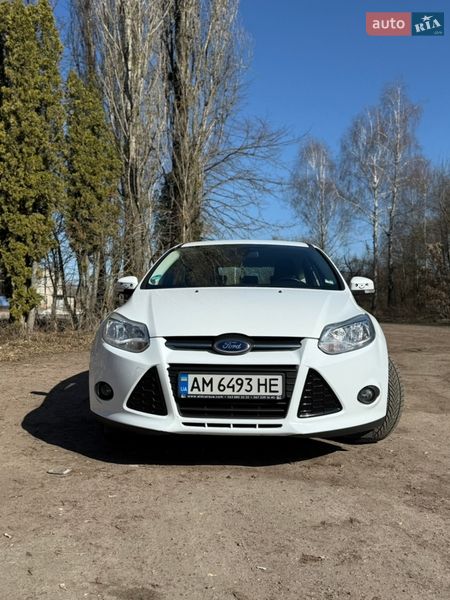 Хетчбек Ford Focus 2014 в Житомирі