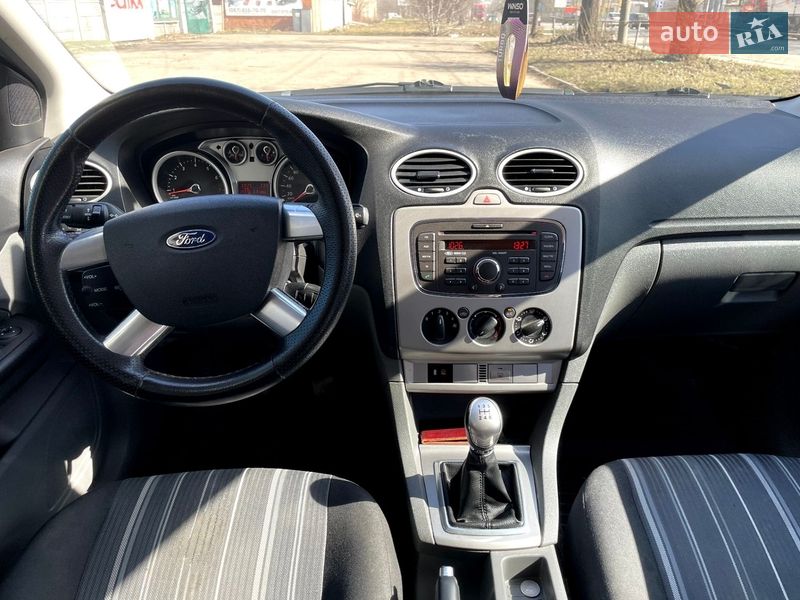 Універсал Ford Focus 2010 в Івано-Франківську фото 6 Універсал Ford Focus 2010 в Івано-Франківську