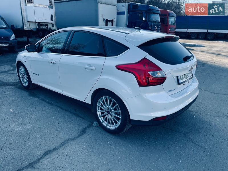 Хетчбек Ford Focus 2014 в Києві фото 6 Хетчбек Ford Focus 2014 в Києві