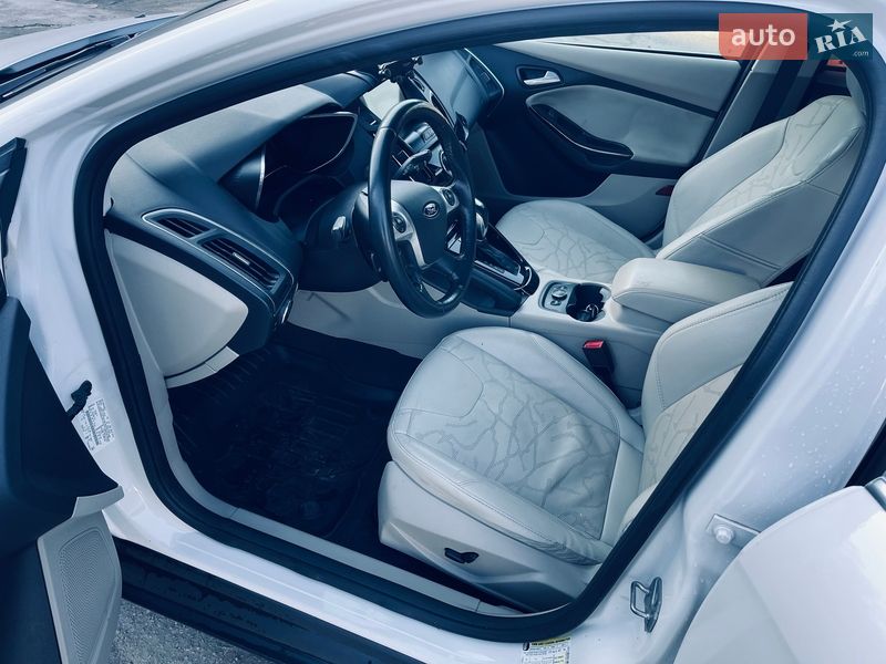 Хетчбек Ford Focus 2014 в Києві фото 12 Хетчбек Ford Focus 2014 в Києві