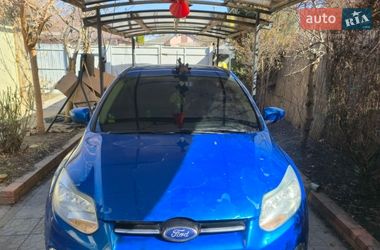 Хэтчбек Ford Focus 2012 в Днепре