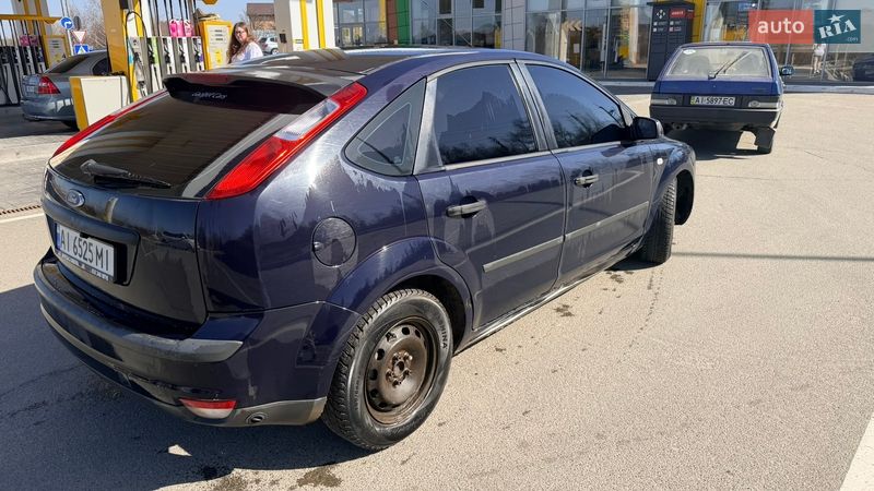 Хэтчбек Ford Focus 2005 в Киеве