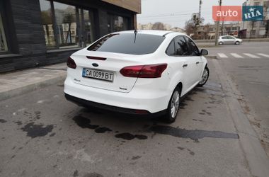 Седан Ford Focus 2017 в Черкасах