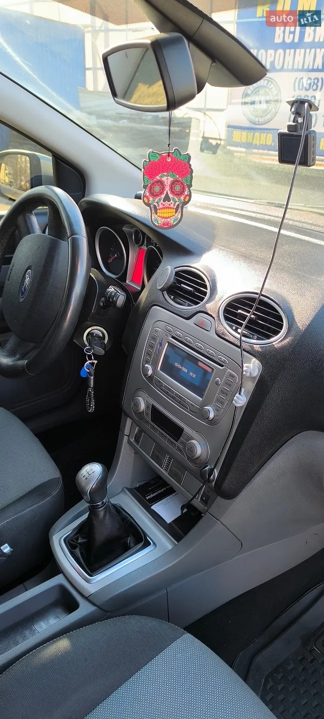 2010 Ford Focus - мініатюра 22