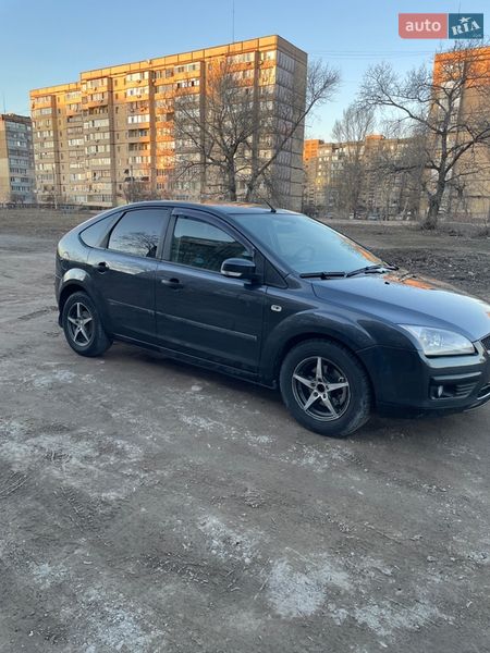 Хэтчбек Ford Focus 2007 в Каменском