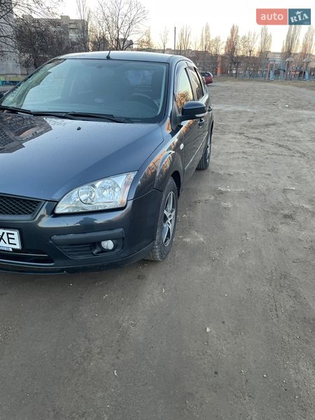 Хэтчбек Ford Focus 2007 в Каменском