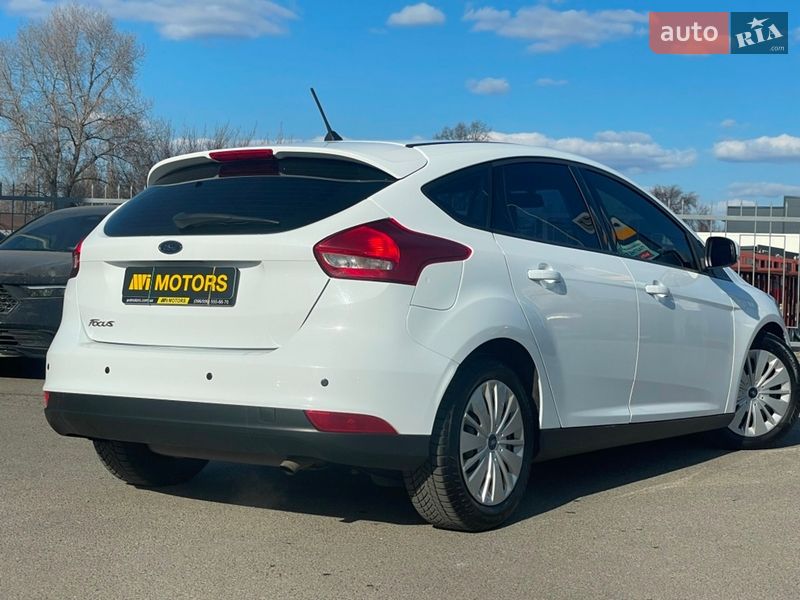 Хэтчбек Ford Focus 2017 в Киеве