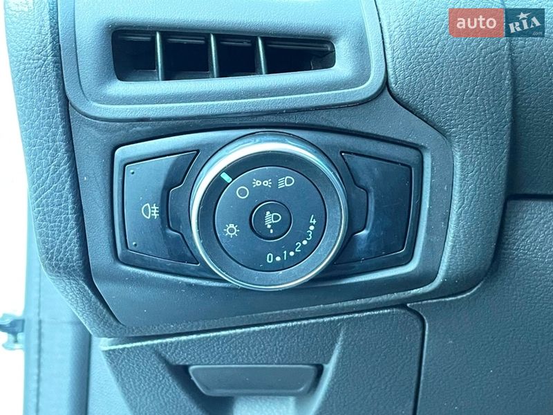 Хэтчбек Ford Focus 2017 в Киеве