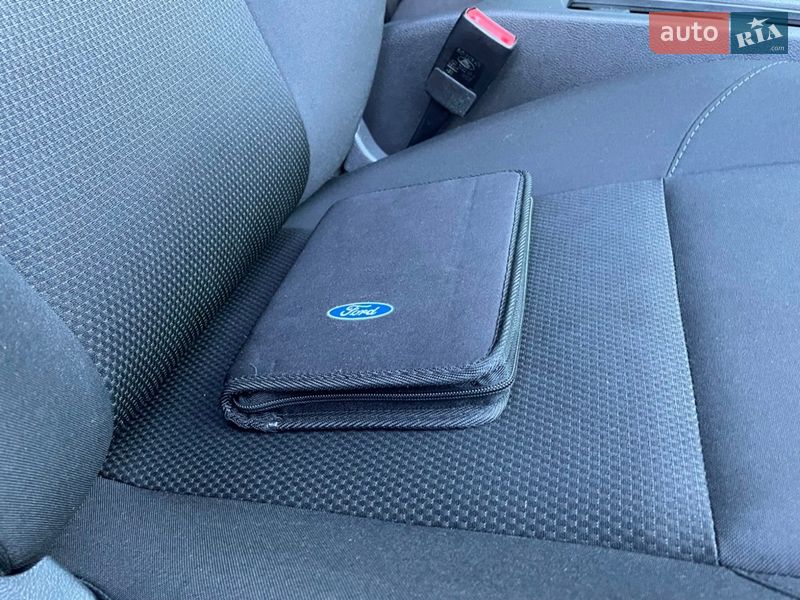 Хэтчбек Ford Focus 2017 в Киеве