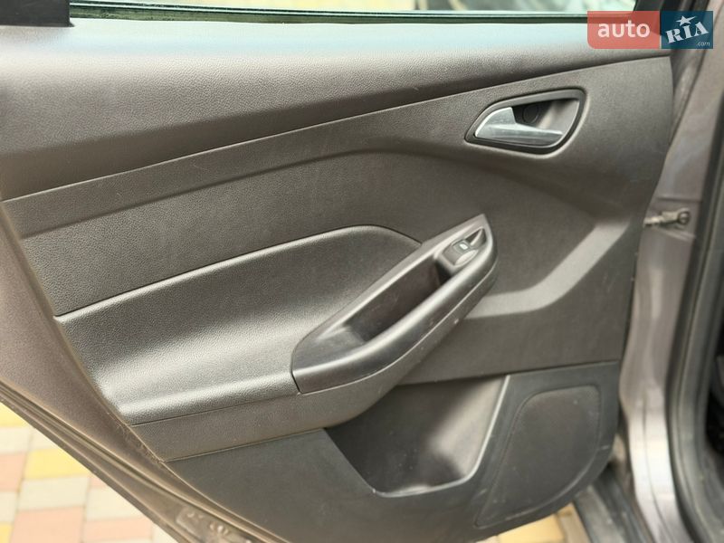 Седан Ford Focus 2014 в Дніпрі
