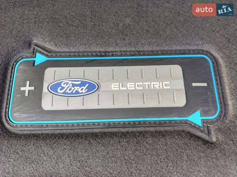 Хетчбек Ford Focus 2015 в Івано-Франківську