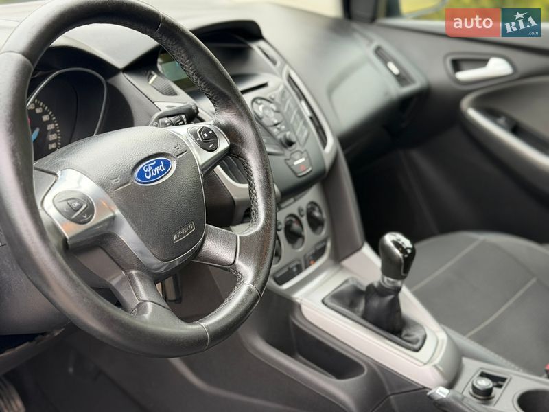 Хетчбек Ford Focus 2013 в Дніпрі