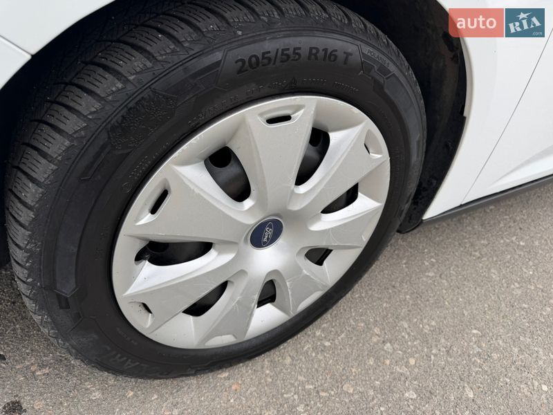 Хетчбек Ford Focus 2013 в Дніпрі