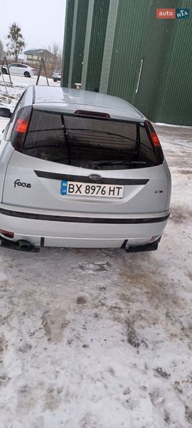 Хэтчбек Ford Focus 2004 в Славуте