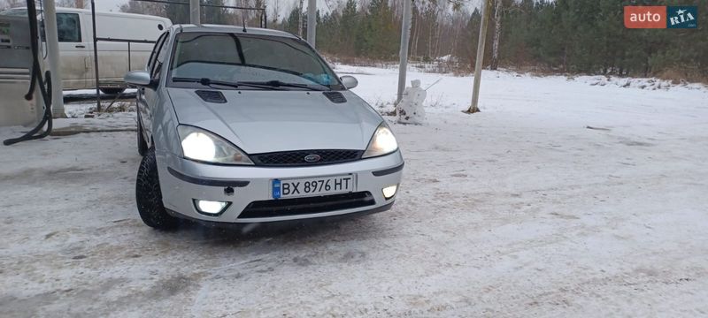 Хэтчбек Ford Focus 2004 в Славуте