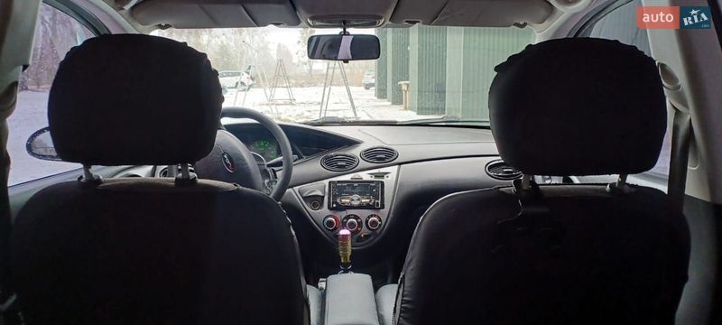 Хэтчбек Ford Focus 2004 в Славуте